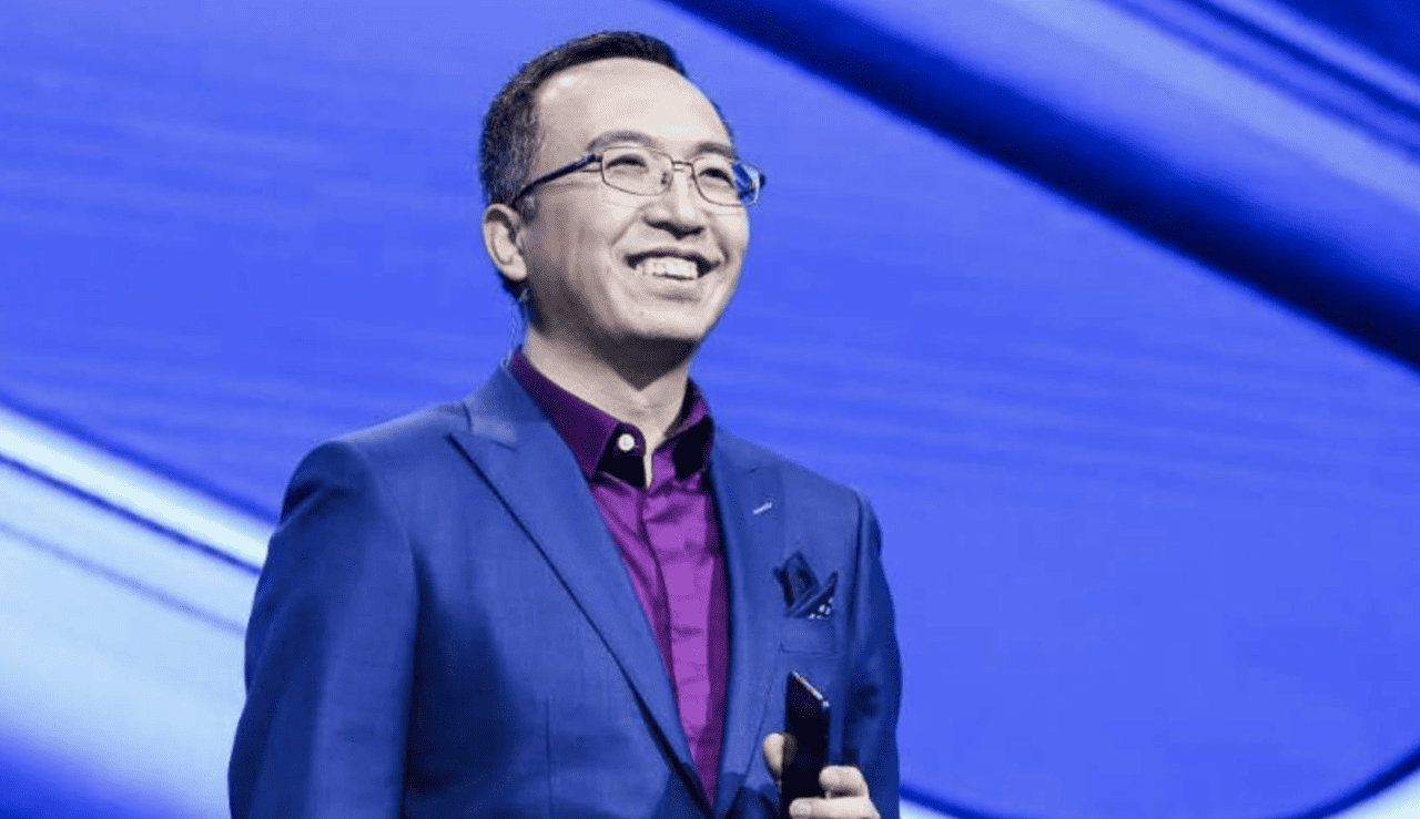 荣耀CEO赵明批iPhone三大缺点，下一步要超越 Apple iOS-弦外音